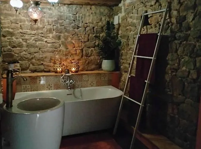 Hébergement de vacances Ramana Montcléra